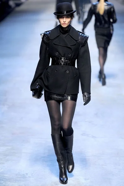 Look 5